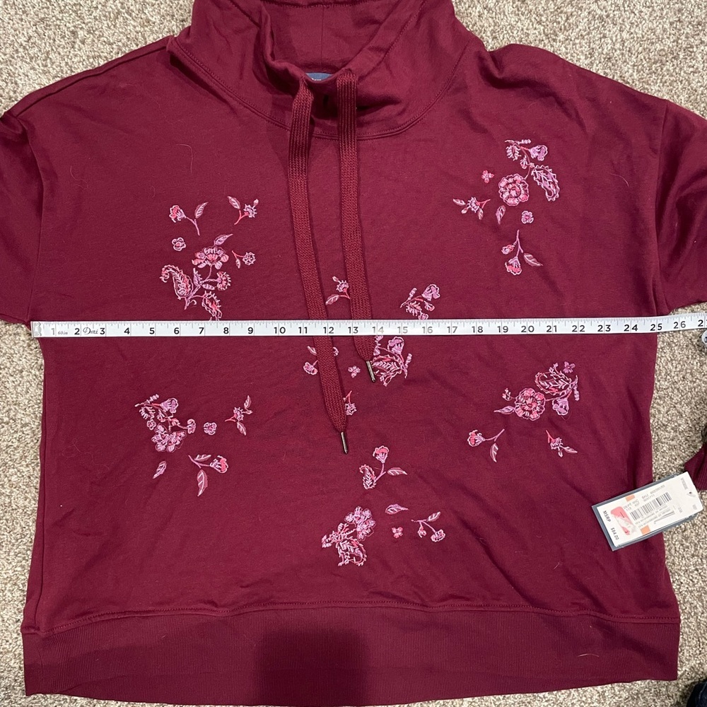 NWT Democracy Women Sweater Purple Size 2X Plus Floral Embroidered Pullover - Picture 6 of 6